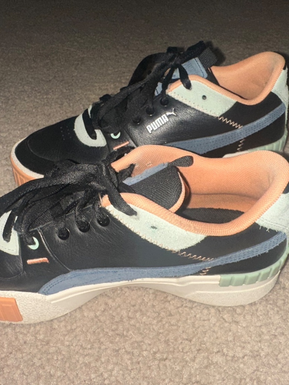 Puma shoes - Picture 3 of 6